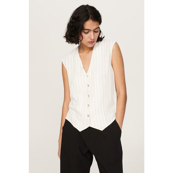 RTR Donni. White Black Pinstripe Sleeveless Button Front Vest Size Medium tank - Picture 1 of 9